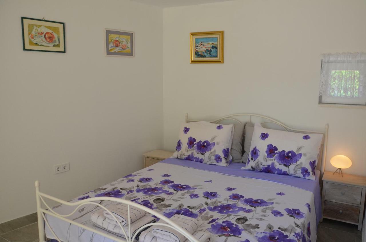 Studio Apartment Mileta Pitve Экстерьер фото
